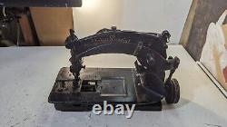 Vintage Union Special 6500 Industrial Cast Iron Sewing Machine
