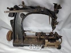 Vtg Ind. Sewing Machine Union Special Co Class 6200, as is as collectible, #4