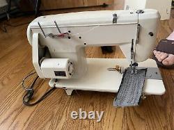 White Leather and Canvas Sewing Machine. Totally Refurbished. Zigzag. ZE