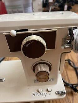 White Leather and Canvas Sewing Machine. Totally Refurbished. Zigzag. ZE